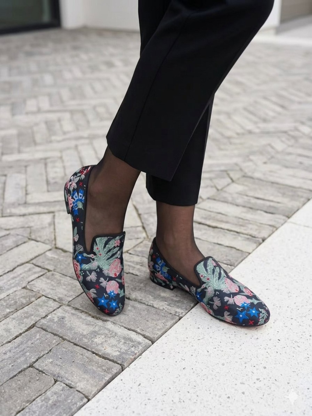 Vince Camuto Lindgren Floral Slipper Shoes Size 7.5